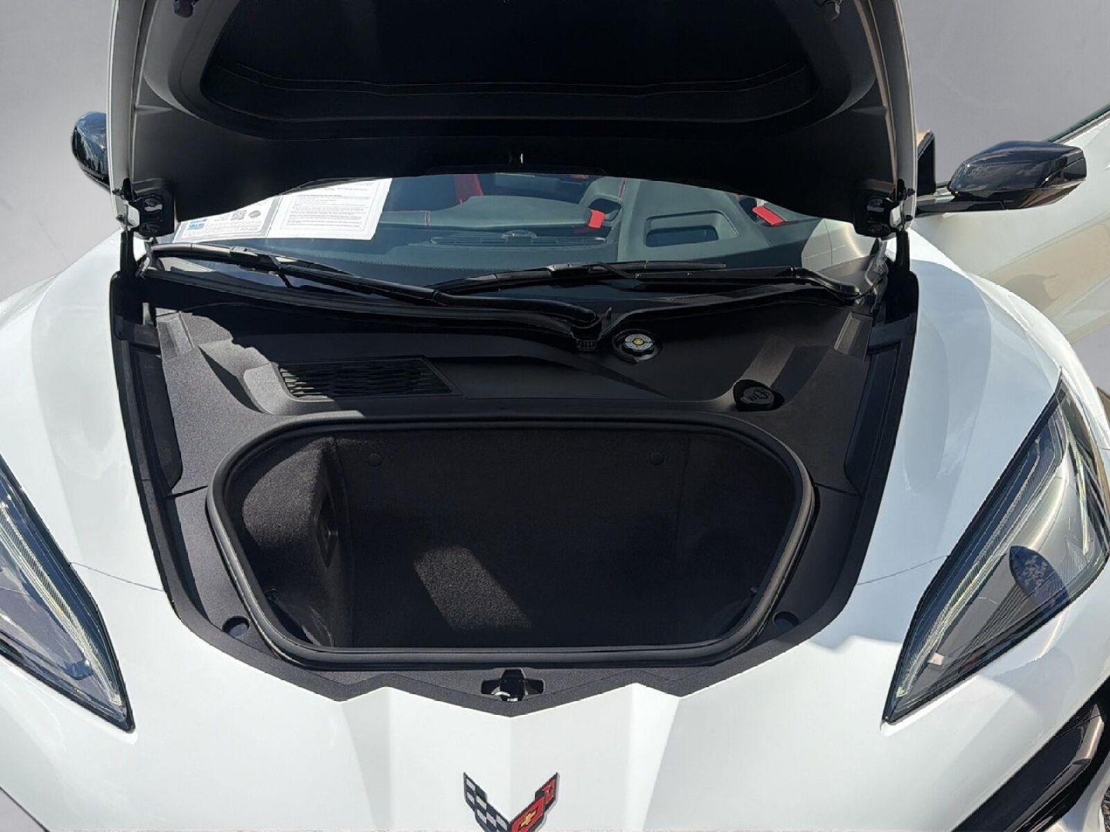 Used 2025 Arctic White Chevrolet 2LZ image 23