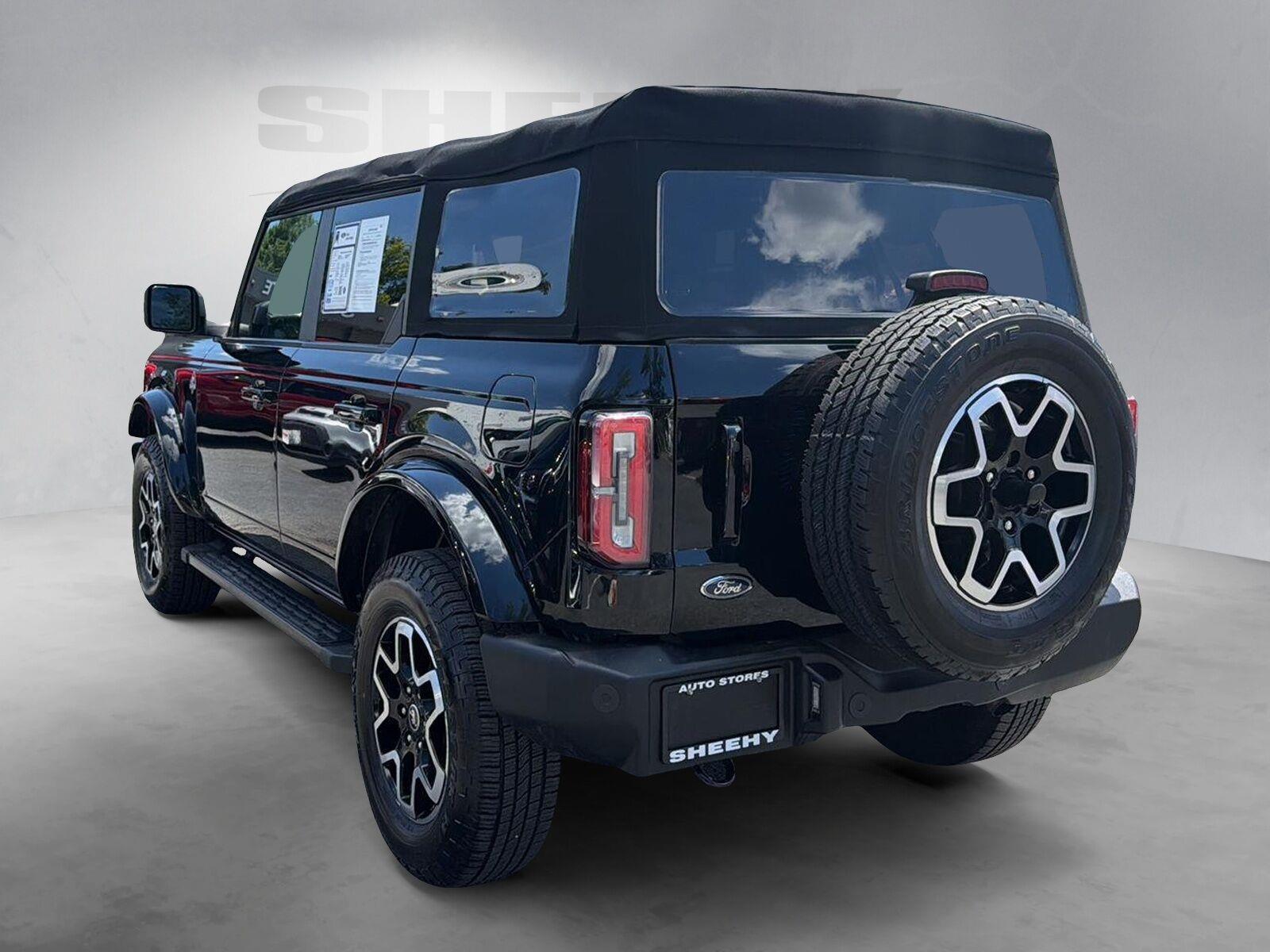 Used 2022 Shadow Black Ford Outer Banks image 13