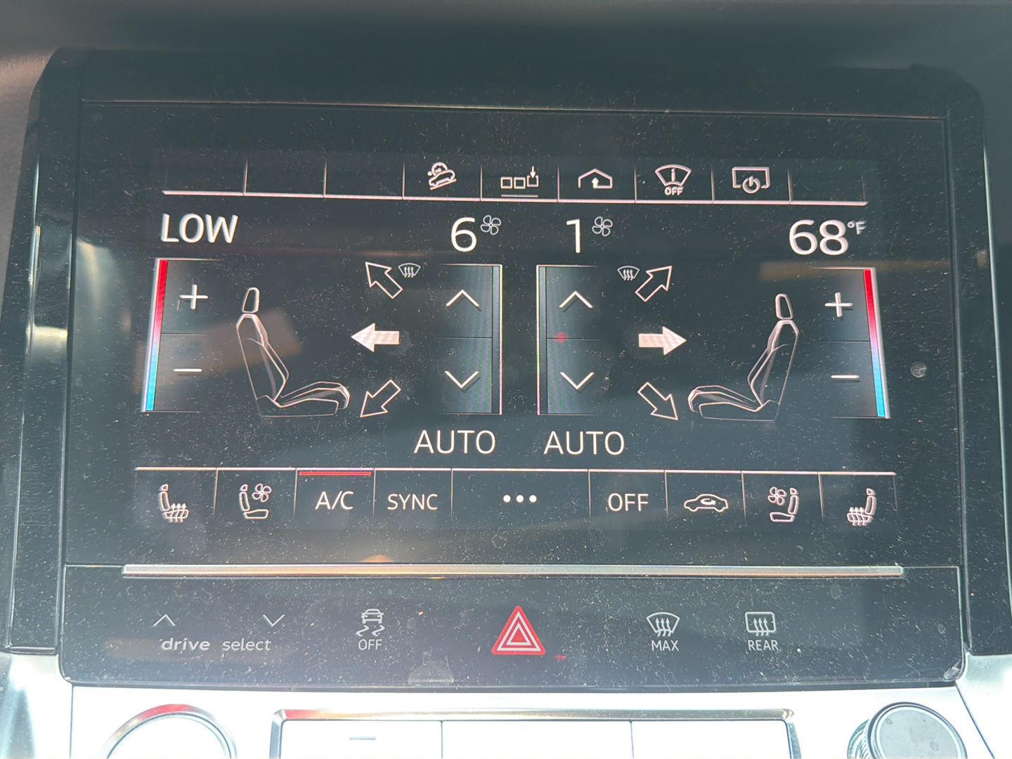 Used 2019 Galaxy Blue Metallic Audi Prestige image 4