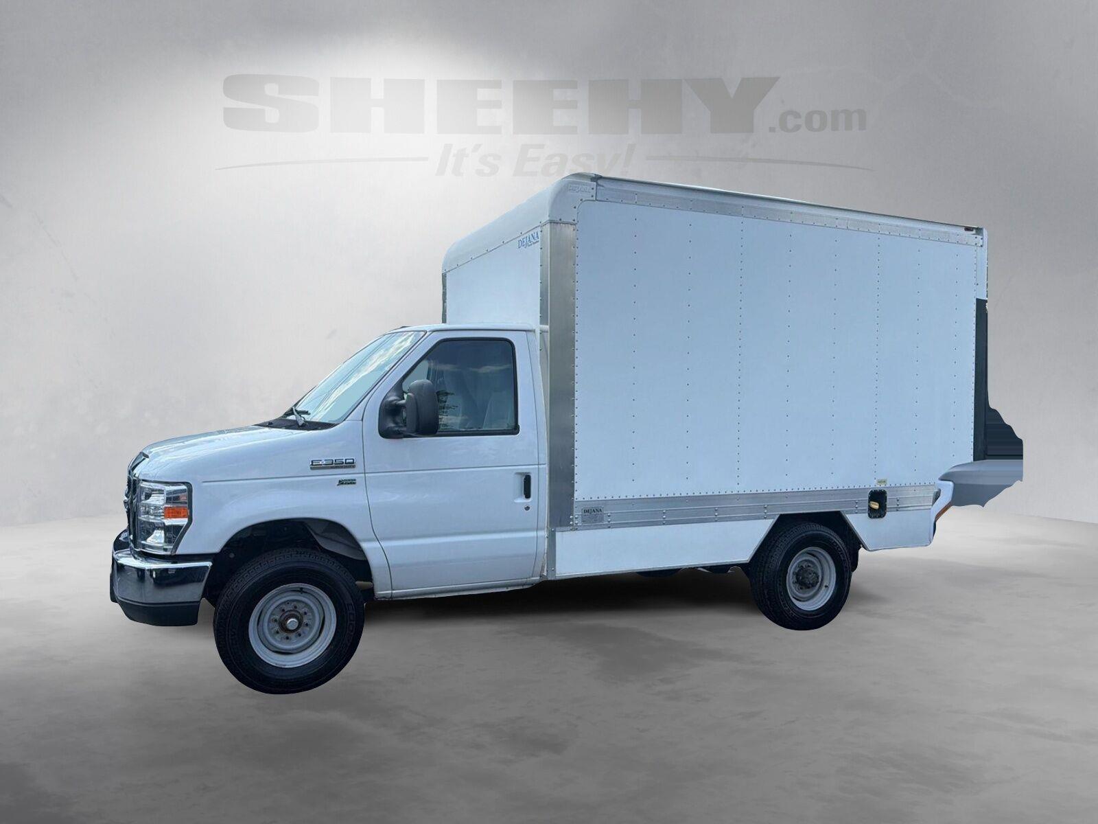2019 Ford E-Series Chassis E-350 Super Duty 138 Cutaway RWD    