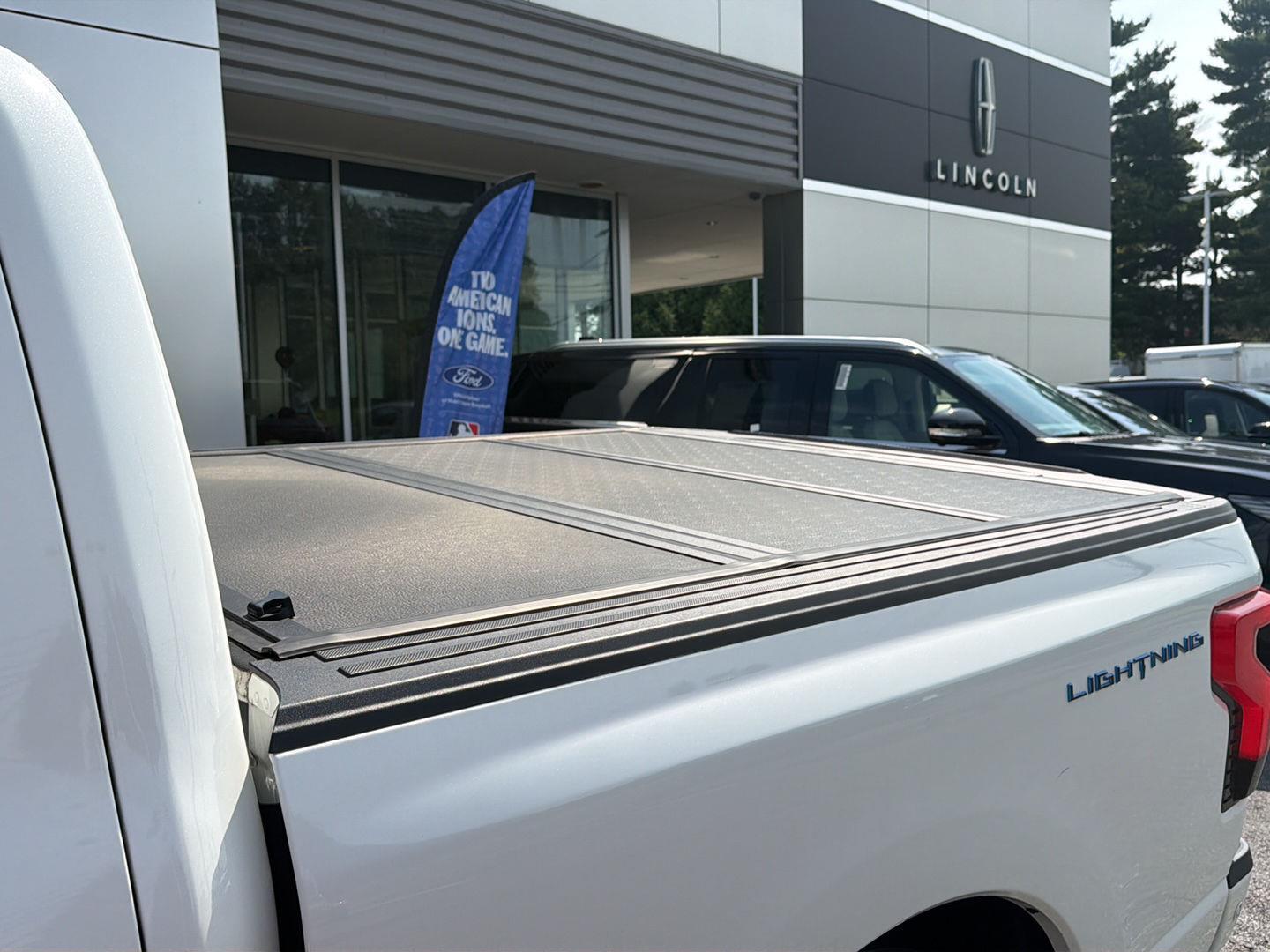 Used 2023 Star White Ford LARIAT image 21
