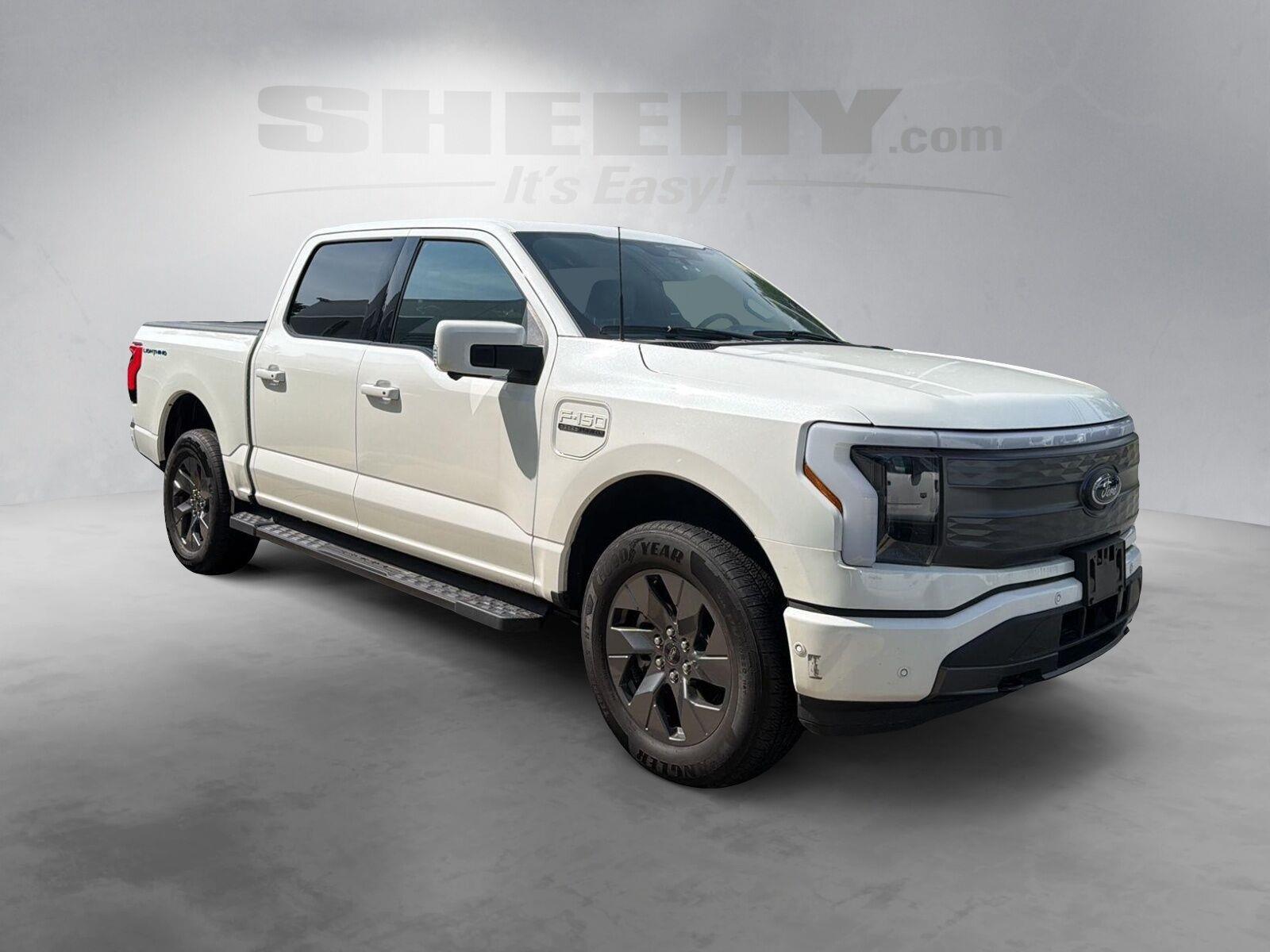 Used 2023 Star White Ford LARIAT image 2