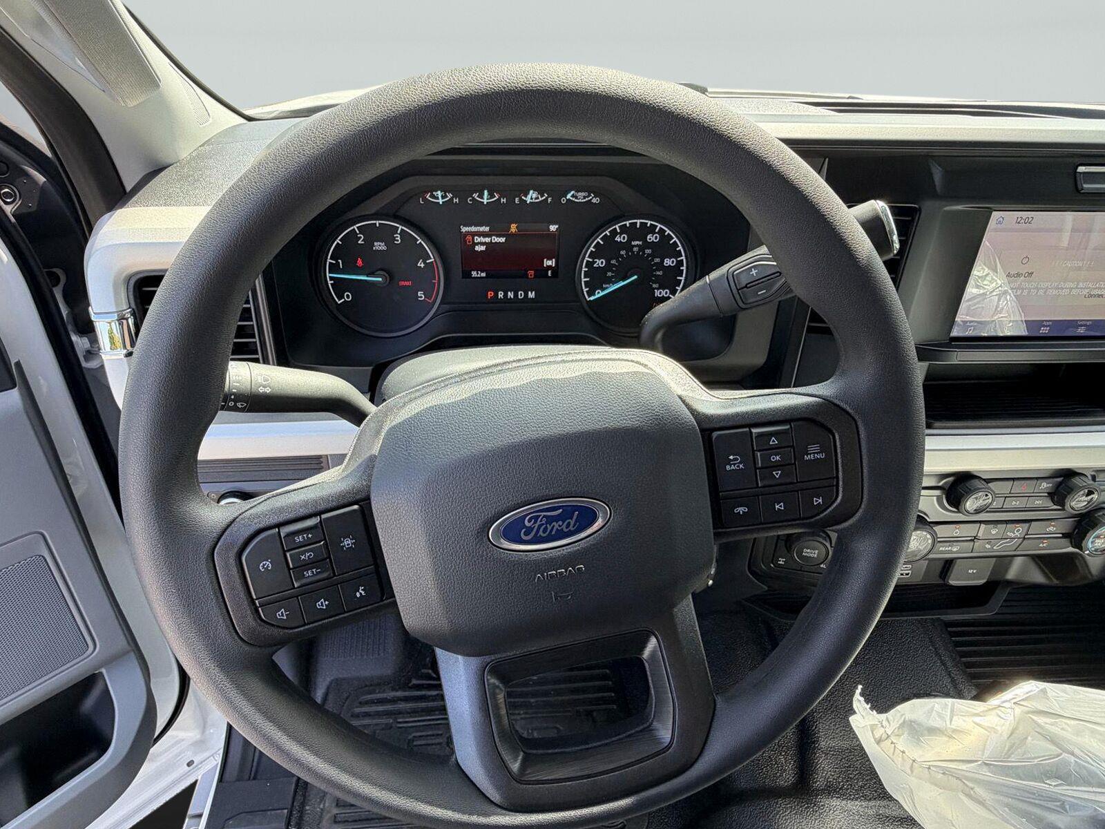 New 2026 Oxford White Ford XL image 3