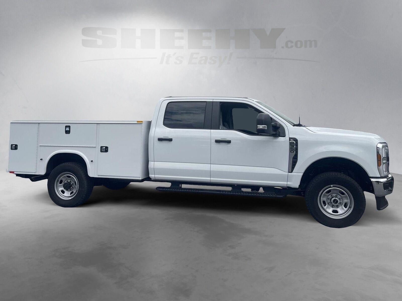 New 2026 Oxford White Ford XL image 3