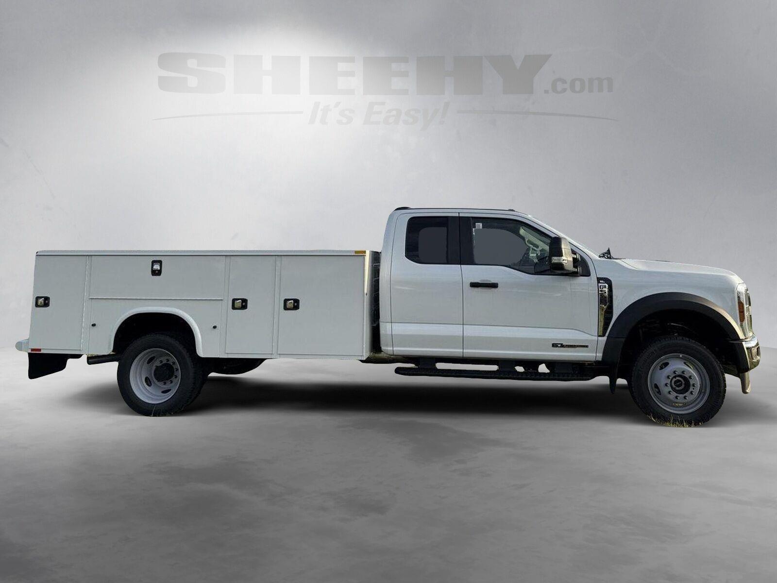 New 2026 Oxford White Ford XL image 4