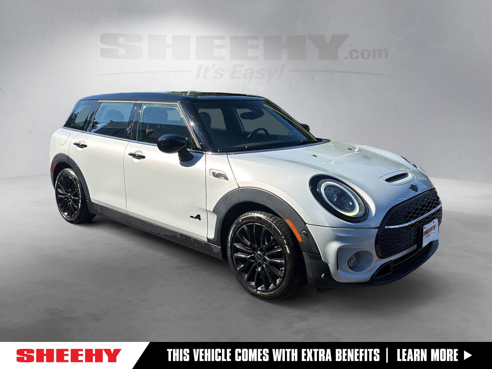 White Silver Metallic 2023 MINI Cooper Clubman Wagon All-Wheel Drive Automatic