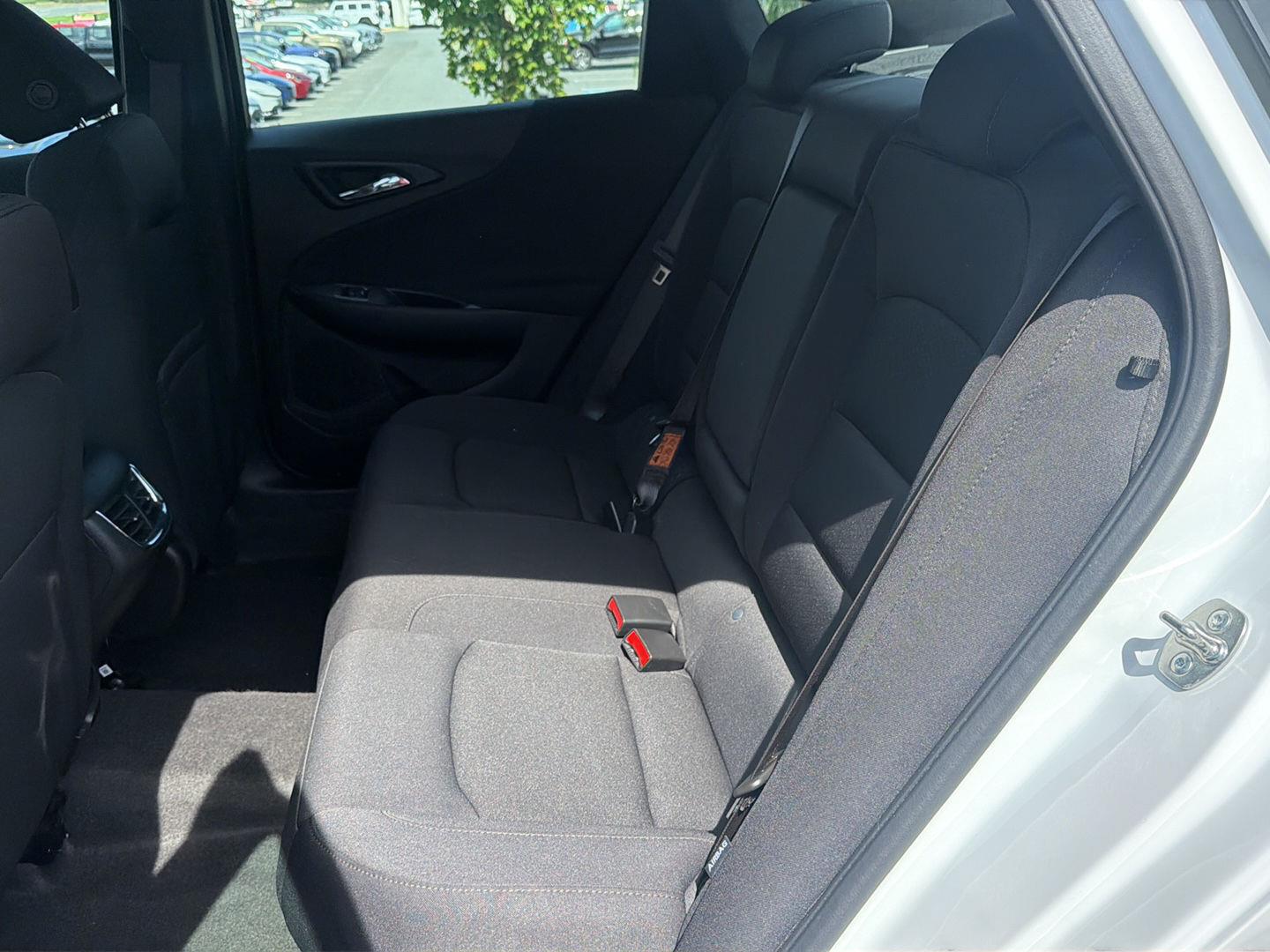 Used 2024 Summit White Chevrolet LT image 7