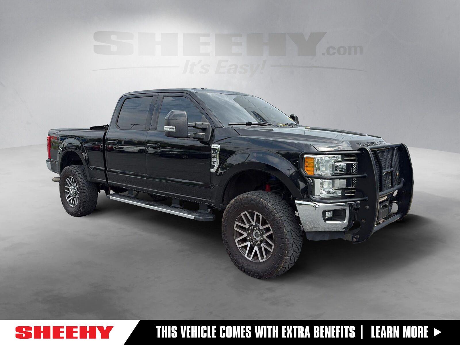  2017 Ford F-350 Super Duty Lariat Crew Cab 4WD   