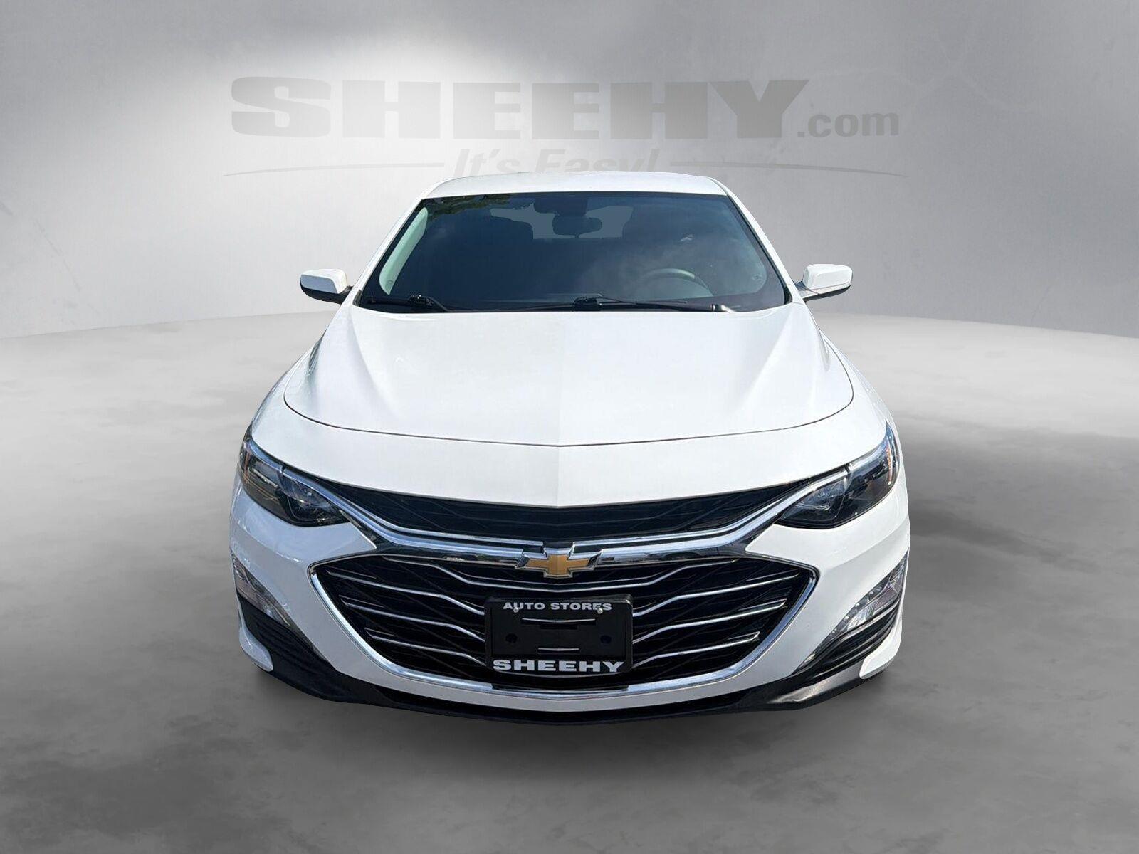 Used 2024 Summit White Chevrolet LT image 15
