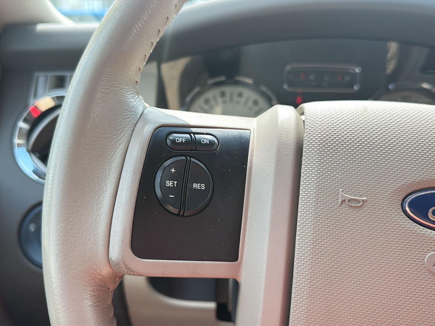 Used 2012 Black Ford XLT image 13