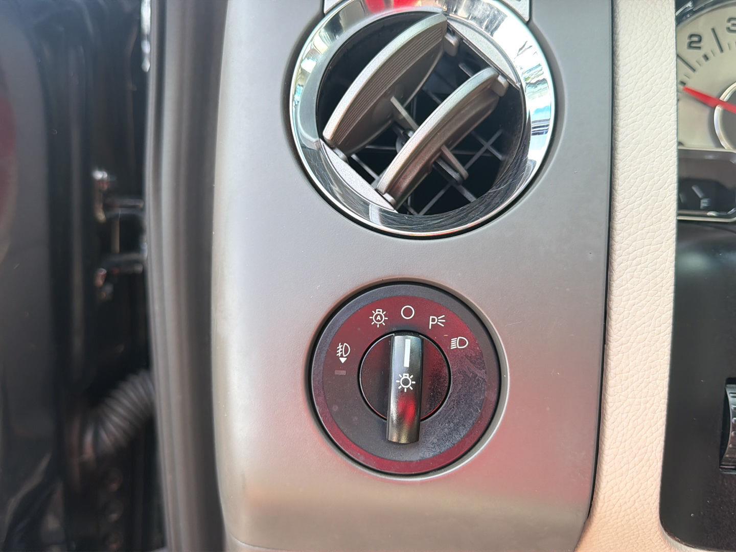 Used 2012 Black Ford XLT image 20