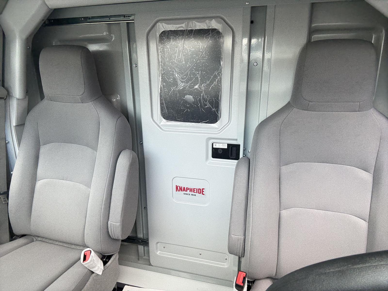 New 2027 Oxford White Ford KUV Low Roof image 9