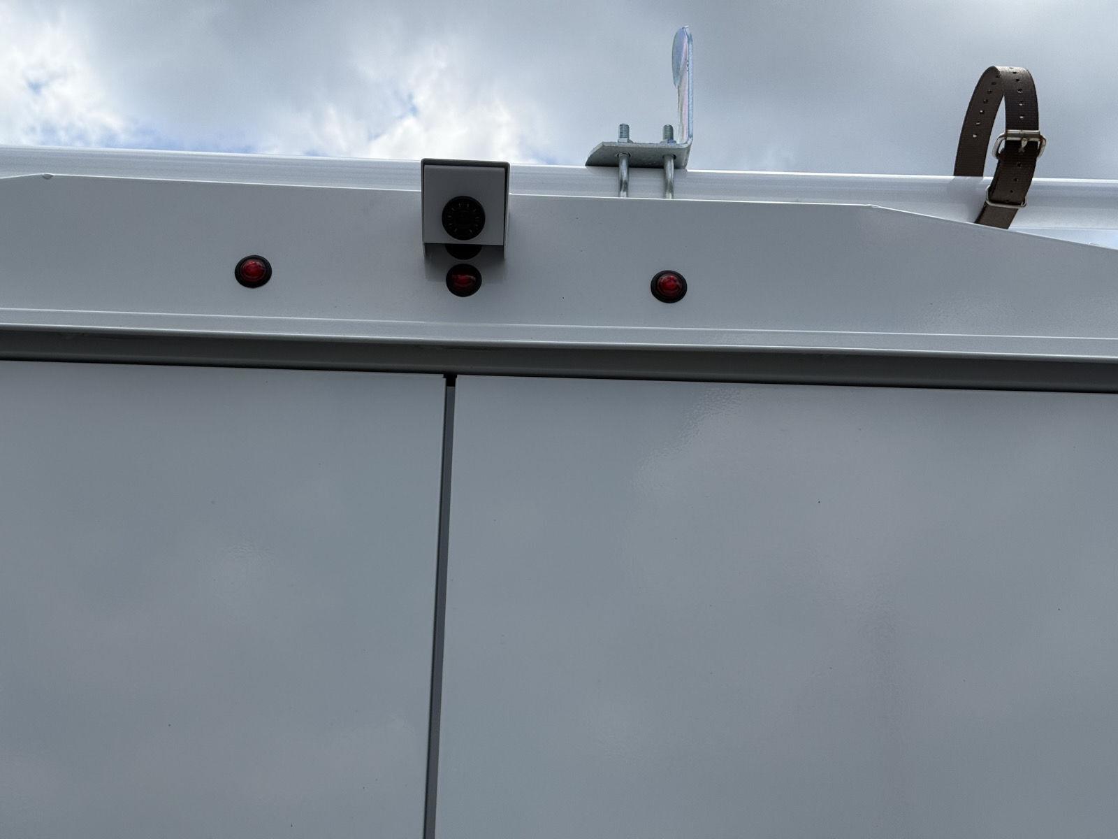 New 2027 Oxford White Ford KUV Low Roof image 20