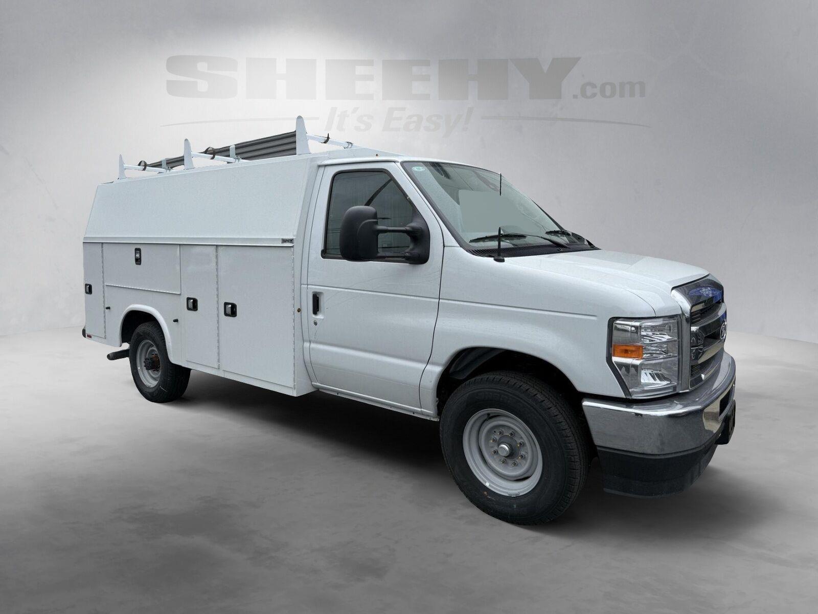 New 2027 Oxford White Ford  image 2