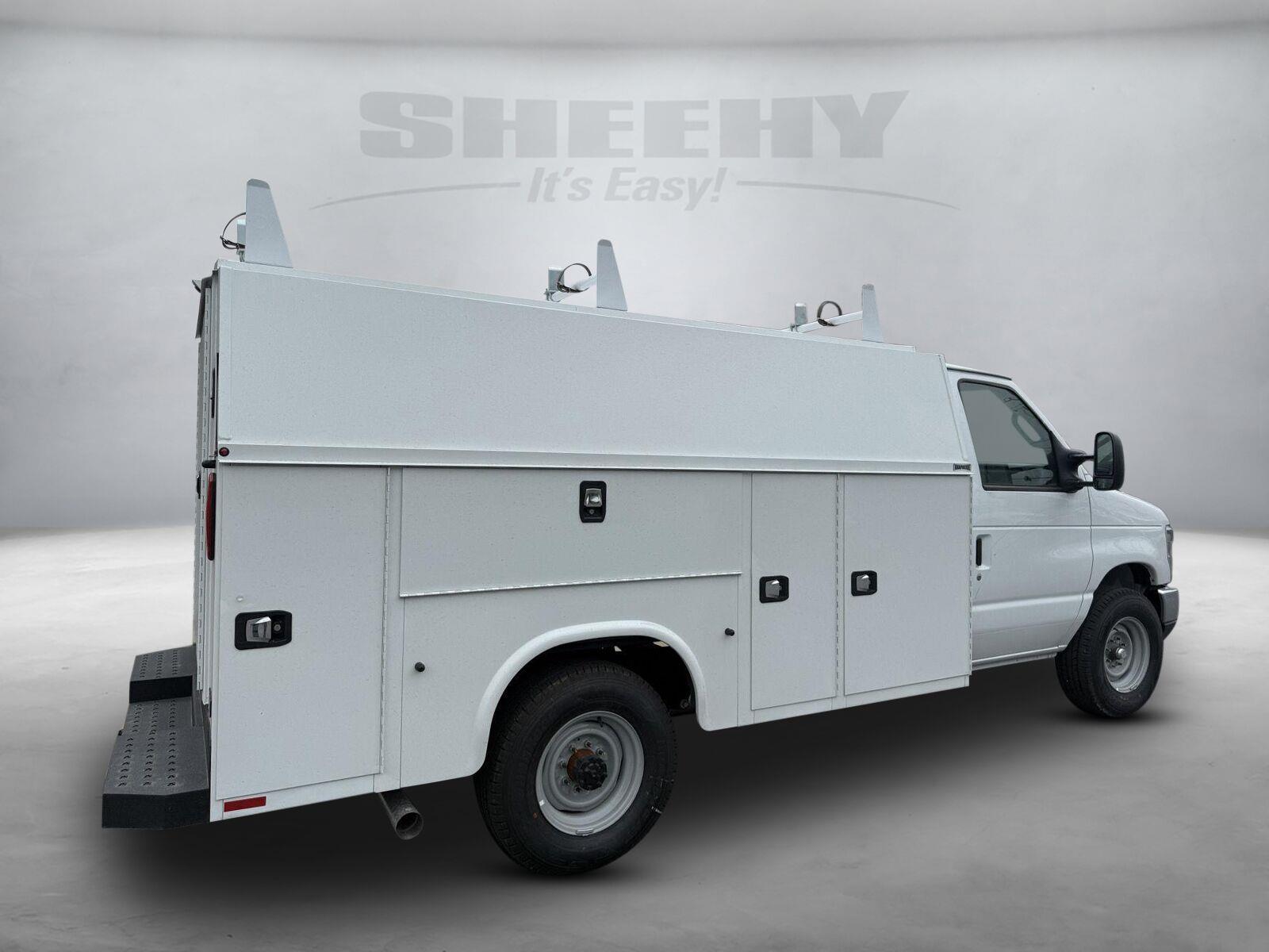 New 2027 Oxford White Ford  image 5