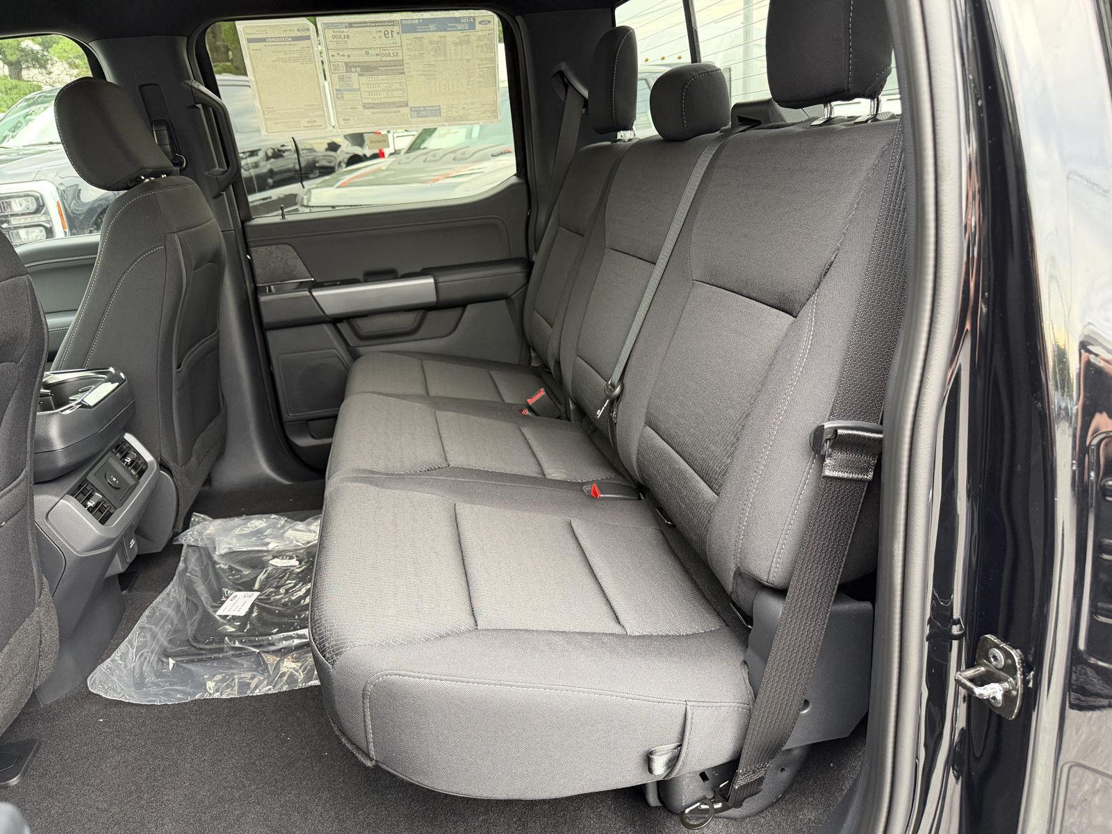 New 2026 Agate Black Metallic Ford XLT image 14