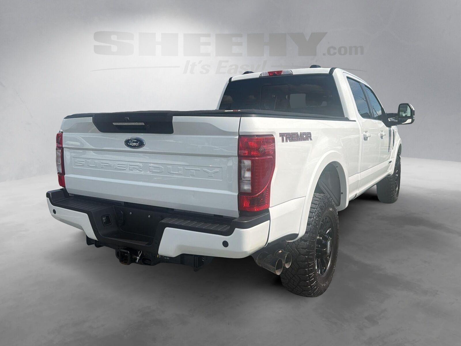 Used 2022  Ford LARIAT image 5
