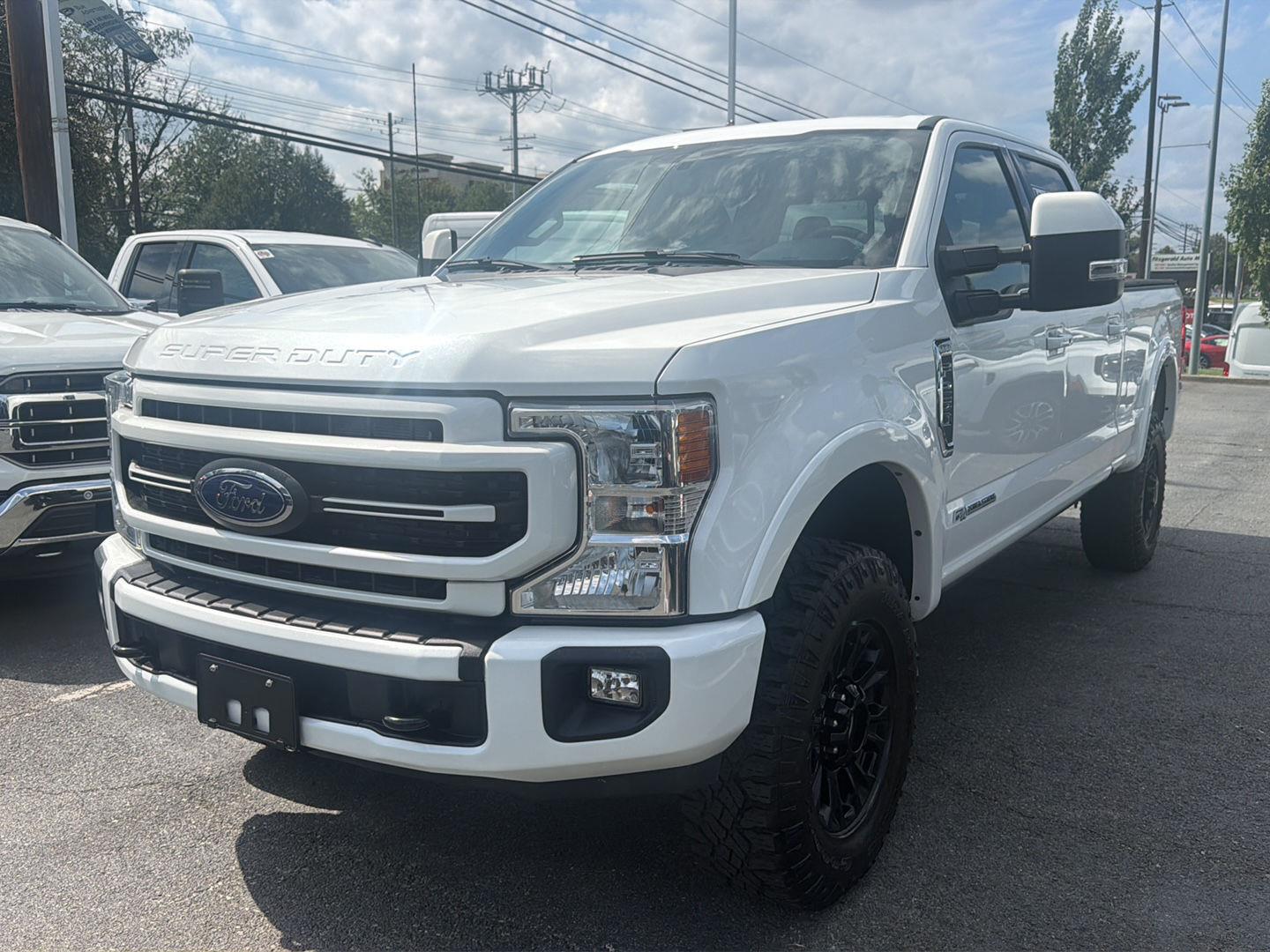 Used 2022  Ford LARIAT image 10