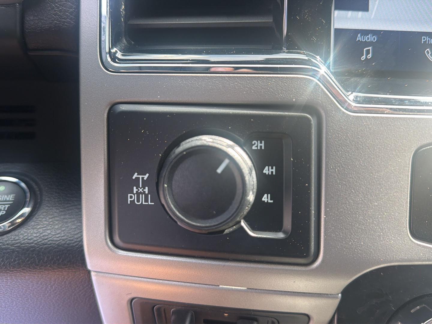Used 2022  Ford LARIAT image 20