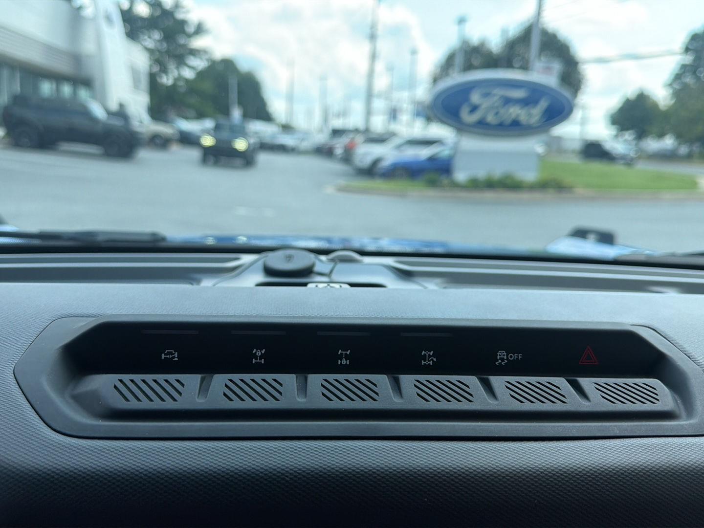 Used 2025 Velocity Blue Ford Badlands image 21
