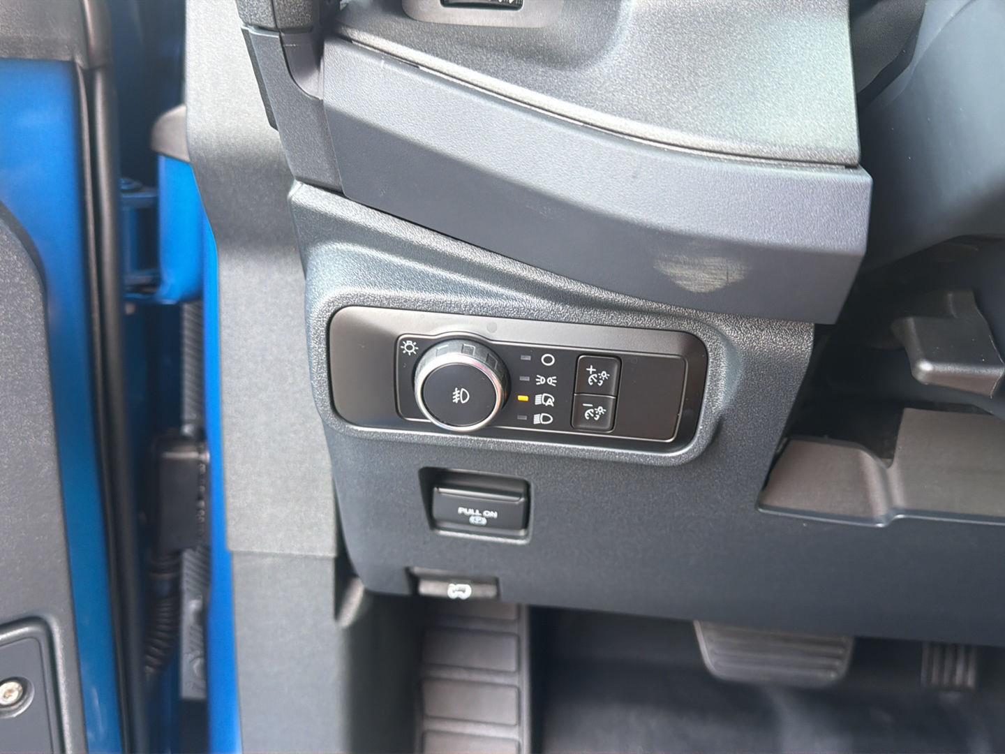 Used 2025 Velocity Blue Ford Badlands image 24