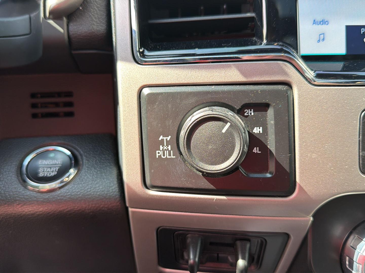 Used 2022 Star White Ford LARIAT image 21