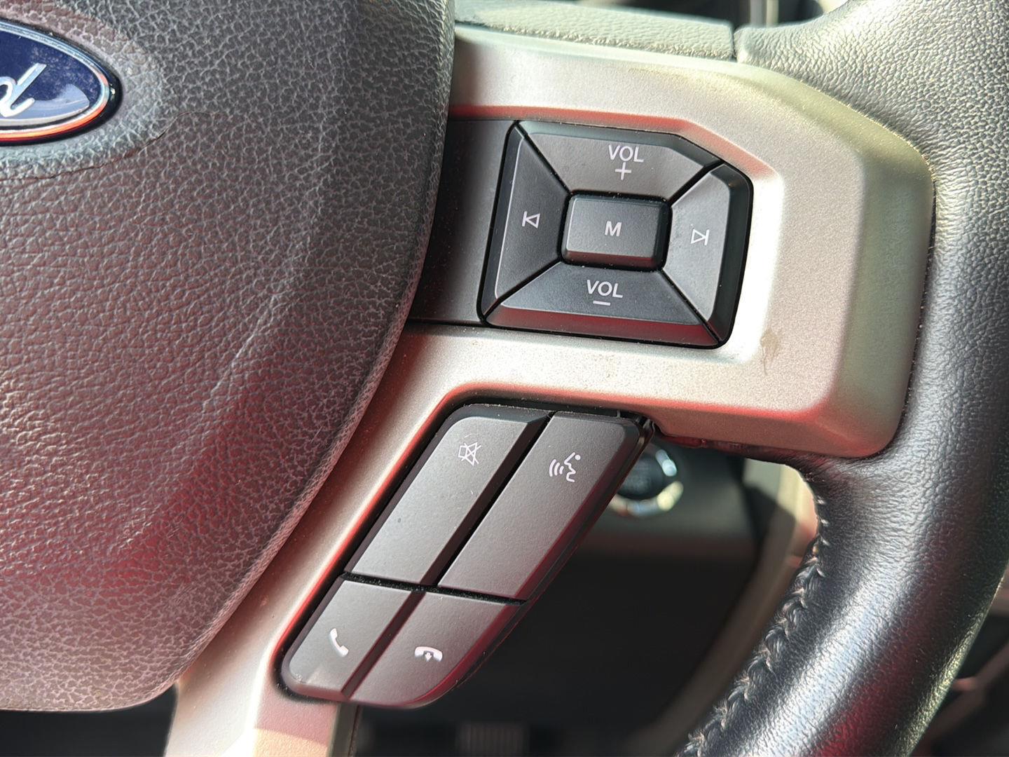 Used 2022 Star White Ford LARIAT image 18
