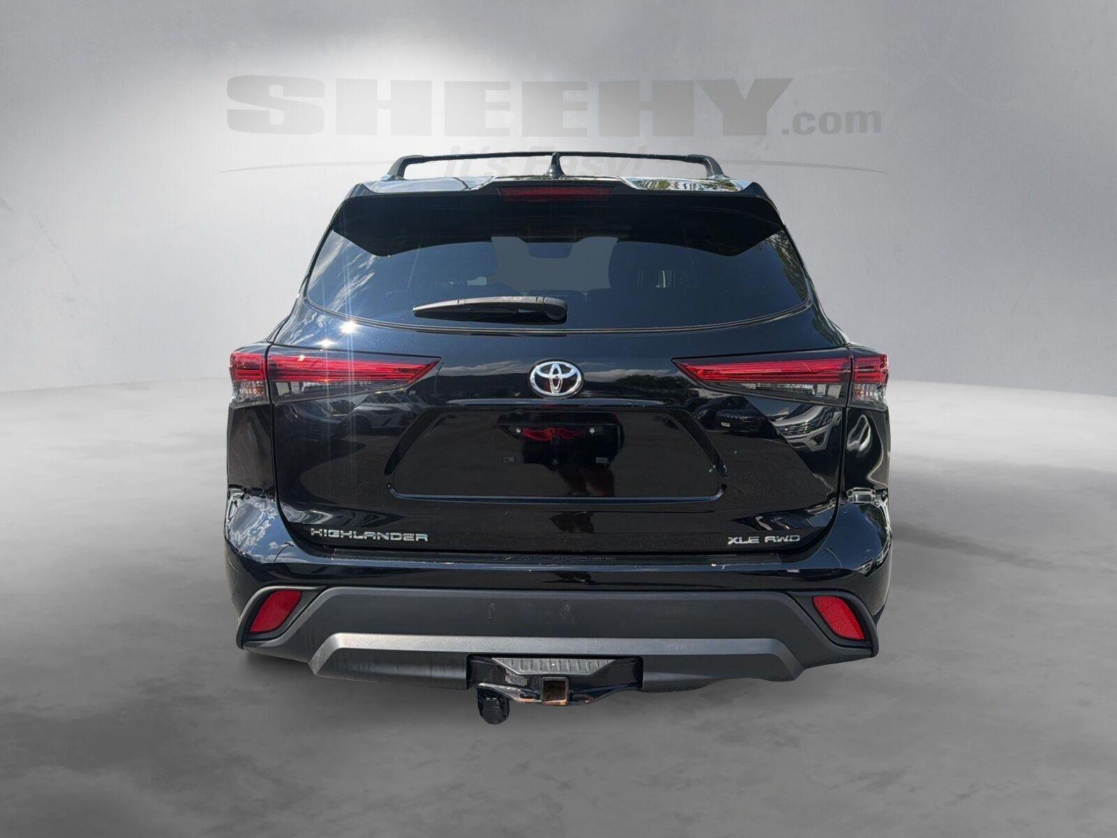 Used 2021 Midnight Black Metallic Toyota XLE image 14