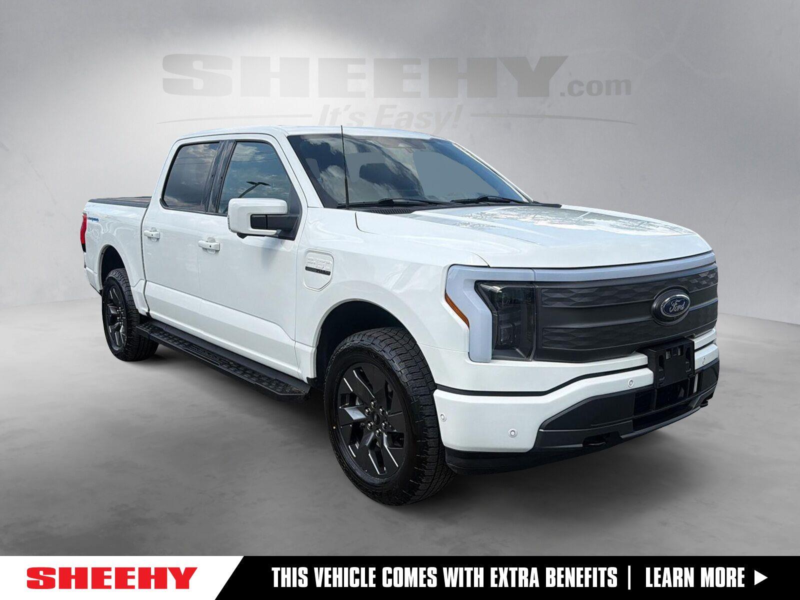 2023 Ford F-150 Lightning Lariat SuperCrew AWD