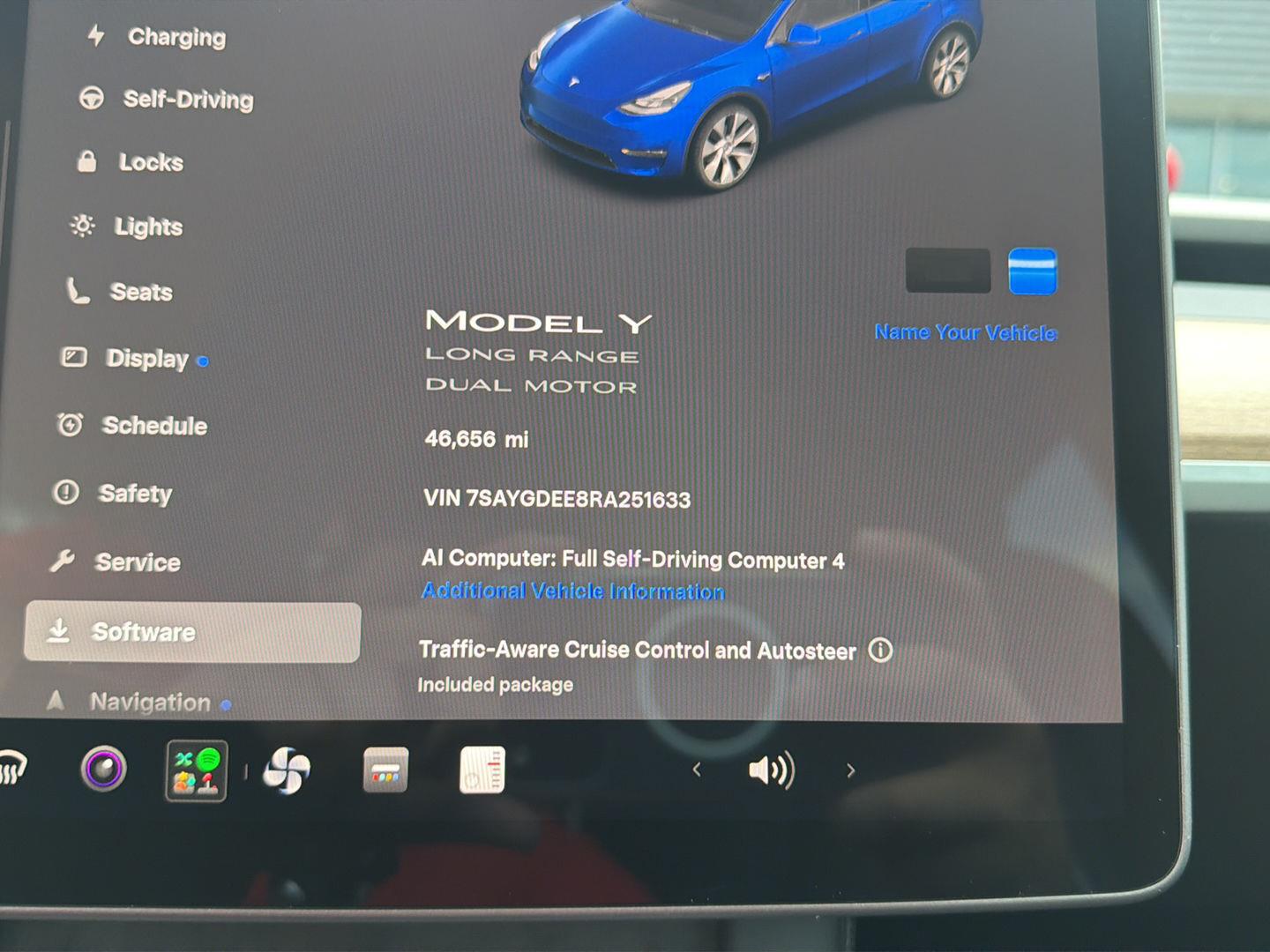 Used 2024  Tesla Long Range image 5