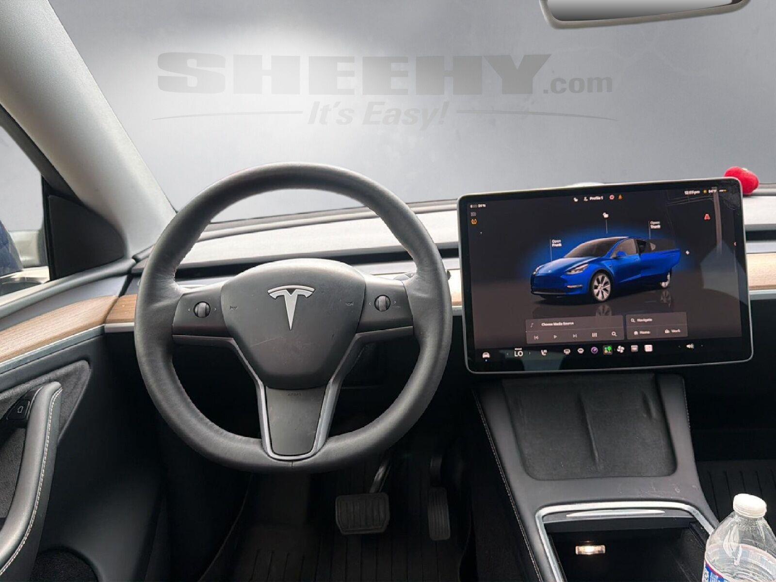 Used 2024  Tesla Long Range image 3