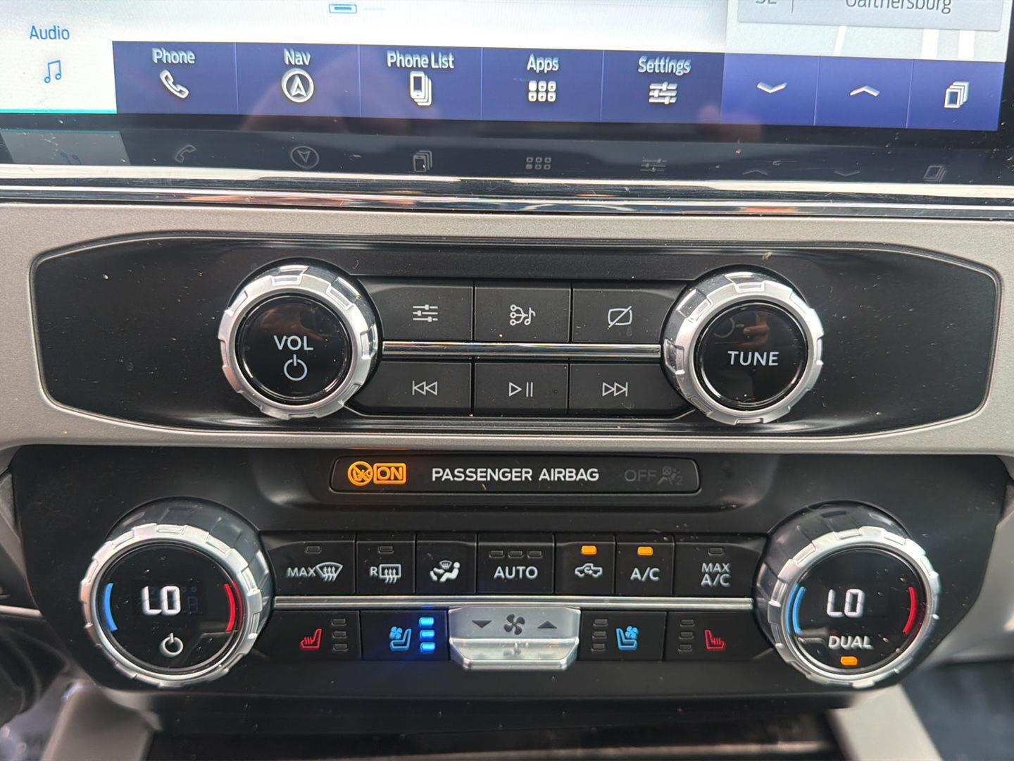 Used 2022 Star White Ford LARIAT image 12
