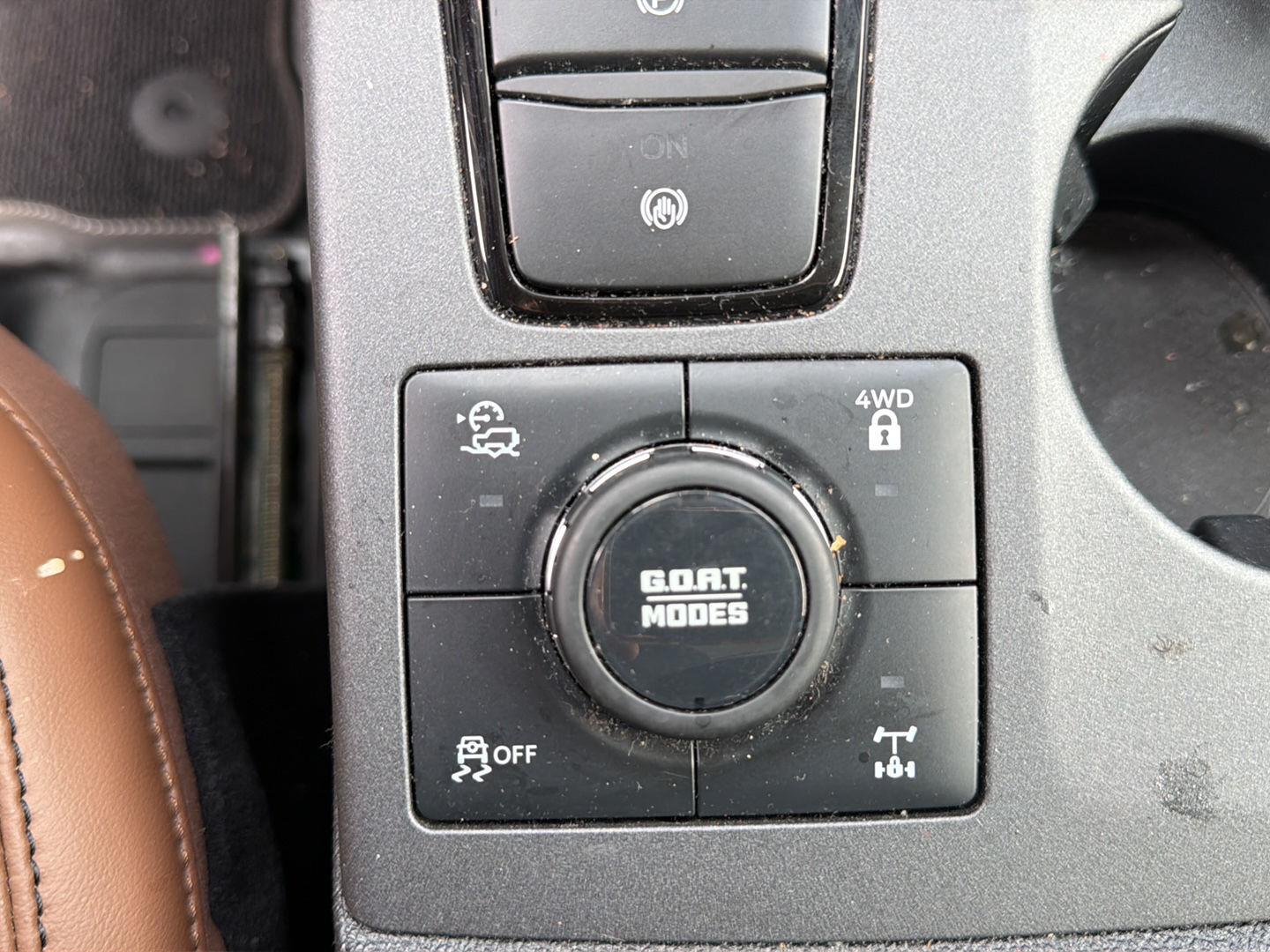 Used 2022 Oxford White Ford Badlands image 22