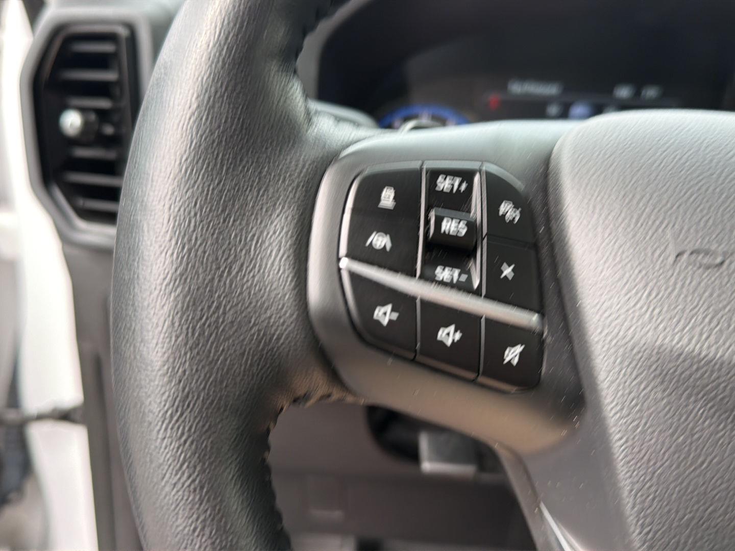 Used 2022 Oxford White Ford Badlands image 23