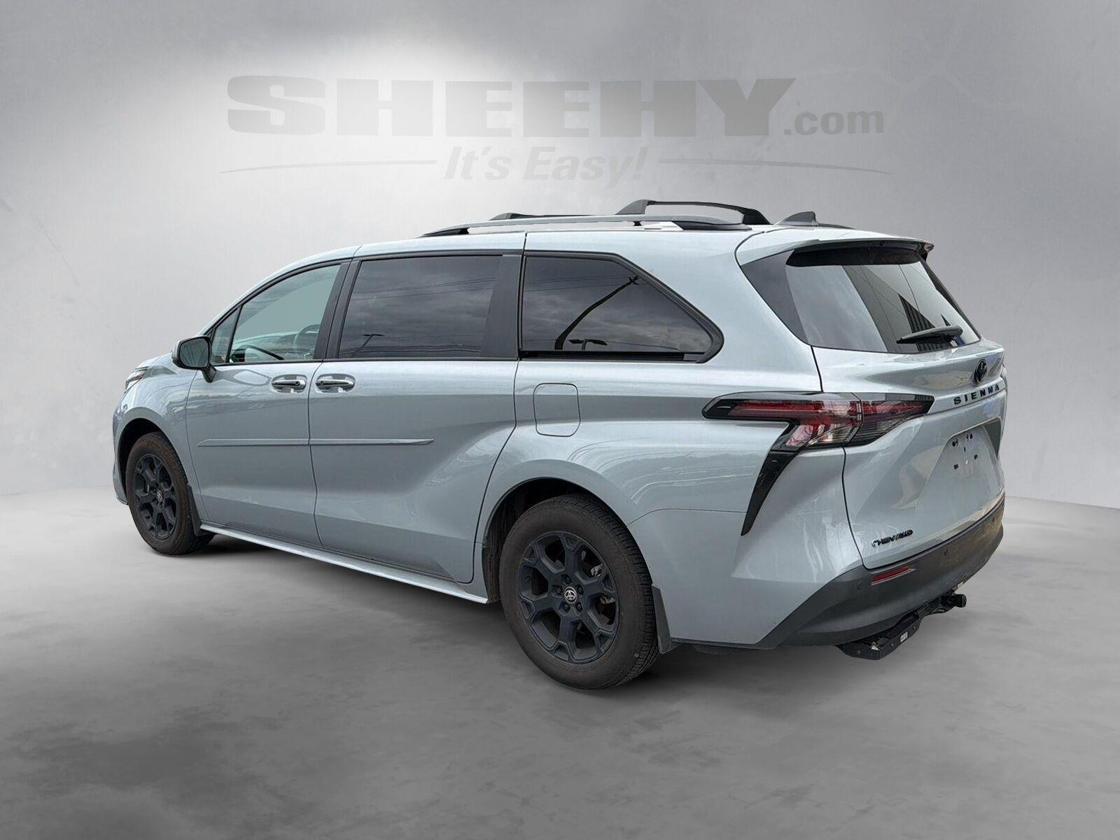 Used 2025 Cement Toyota Woodland Edition image 15