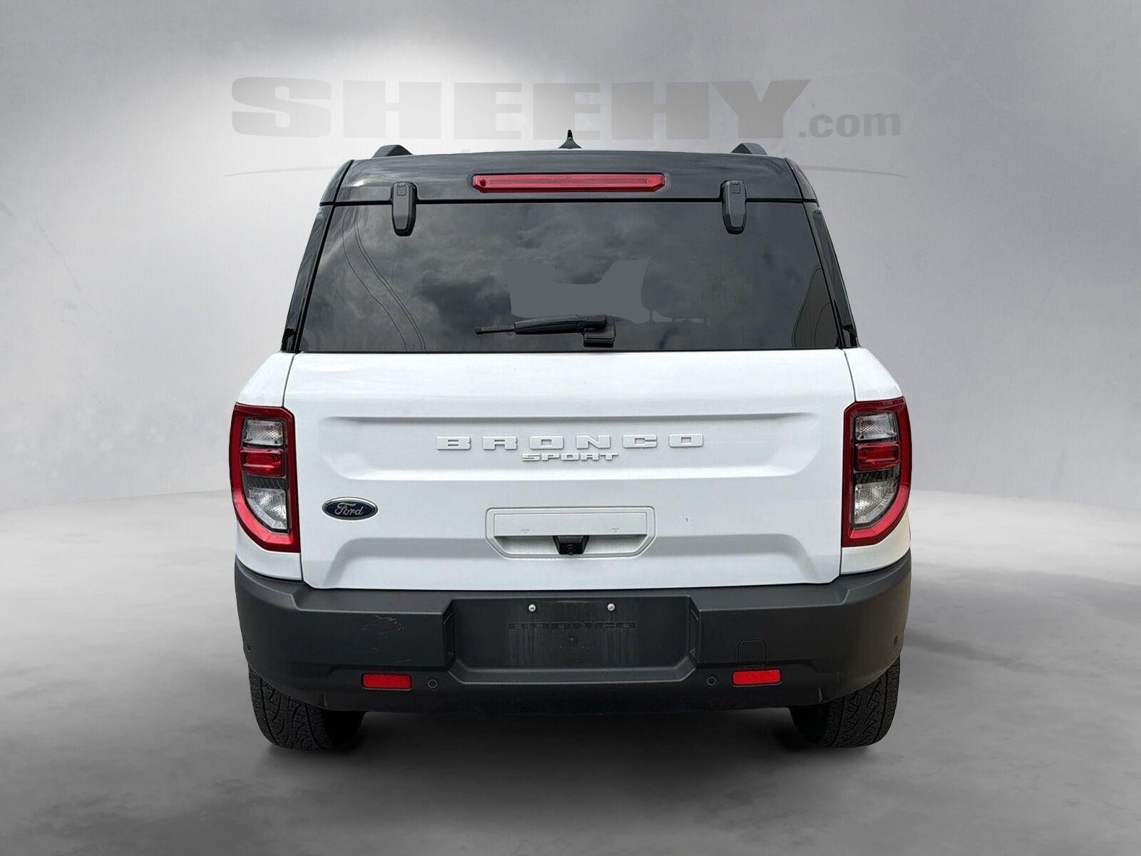 Used 2022 Oxford White Ford Badlands image 12