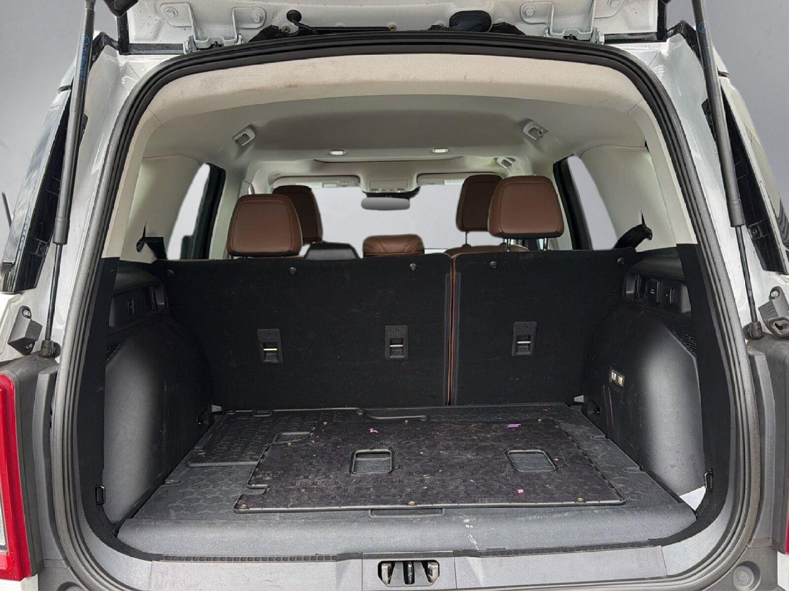 Used 2022 Oxford White Ford Badlands image 21