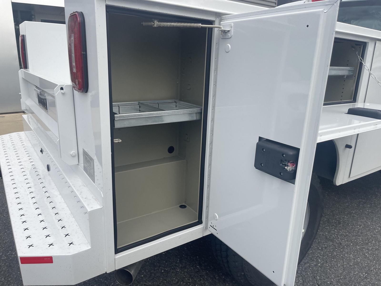 New 2026 Oxford White Ford XL image 19