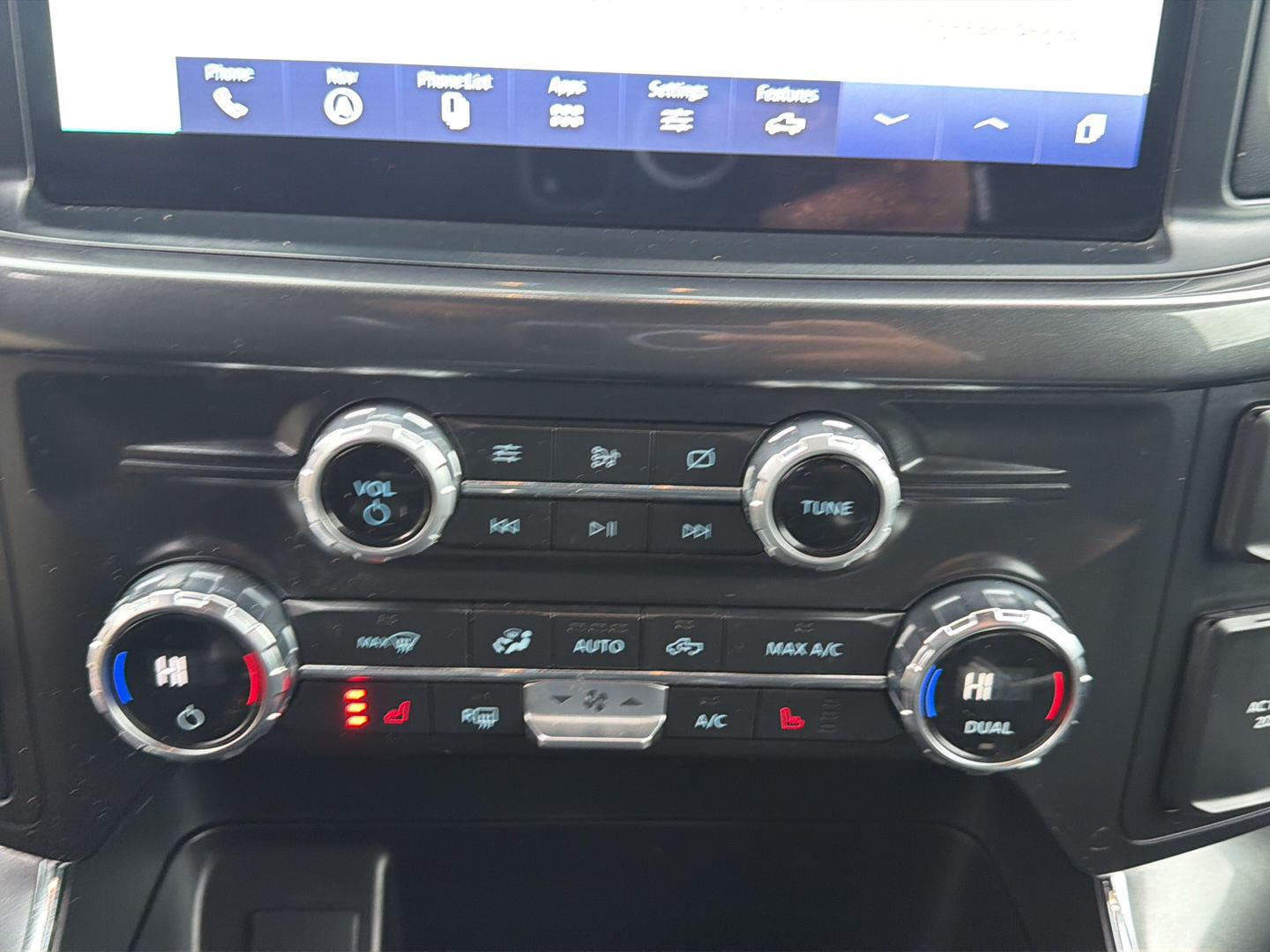 Used 2021 Oxford White Ford XLT image 11