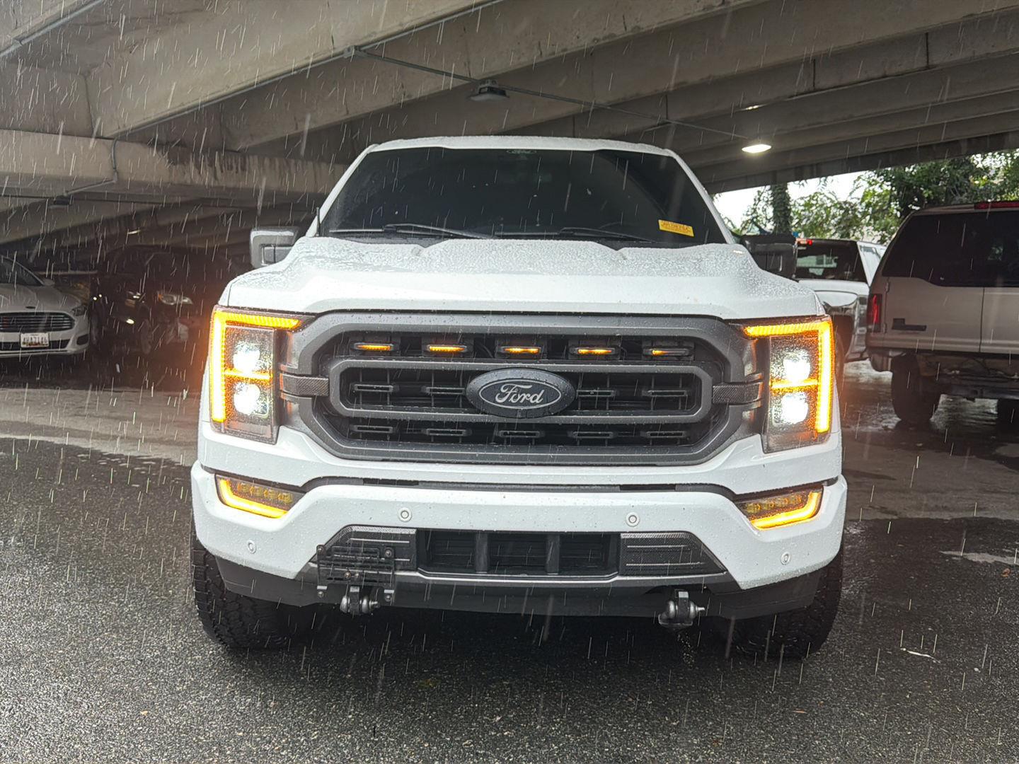 Used 2021 Oxford White Ford XLT image 2