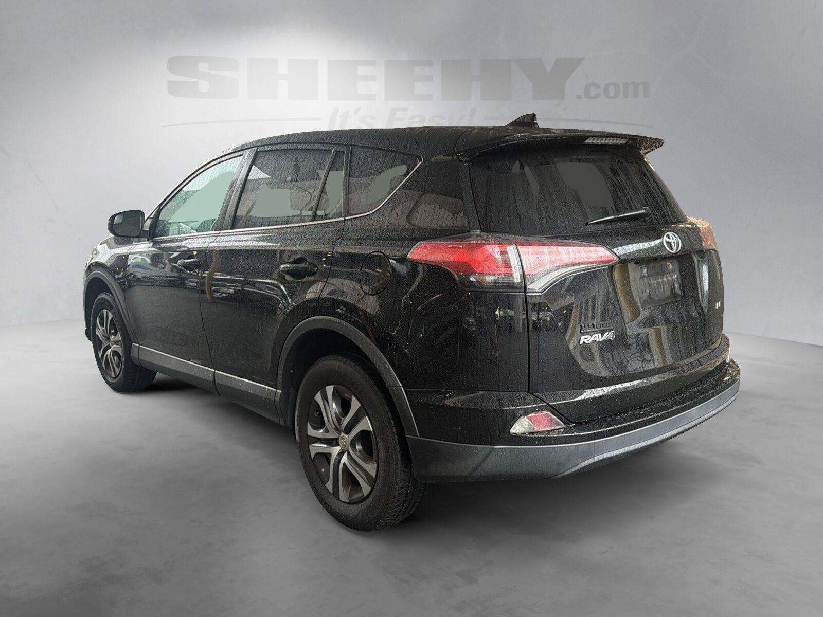 Used 2018 Black TOYOTA TRUCK LE FWD image 13
