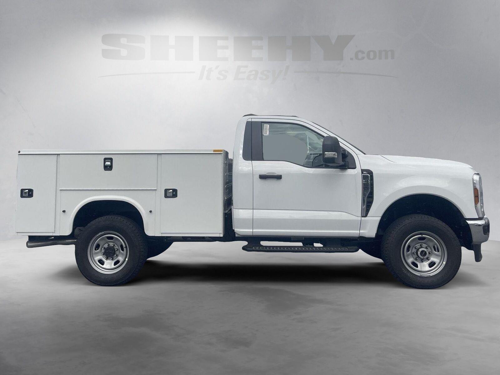 New 2026 Oxford White Ford XL image 4