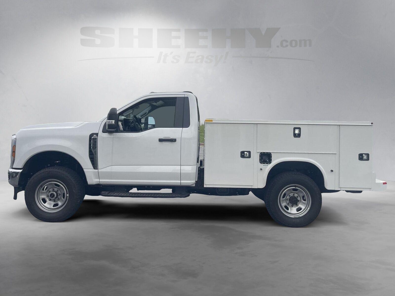 New 2026 Oxford White Ford XL image 9