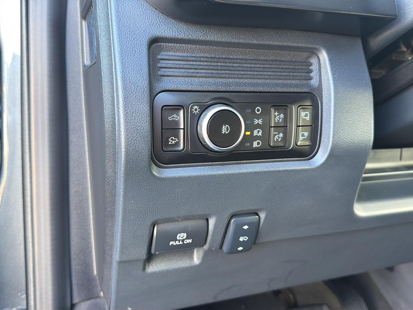 Used 2026 Carbonized Gray Ford Lariat image 21