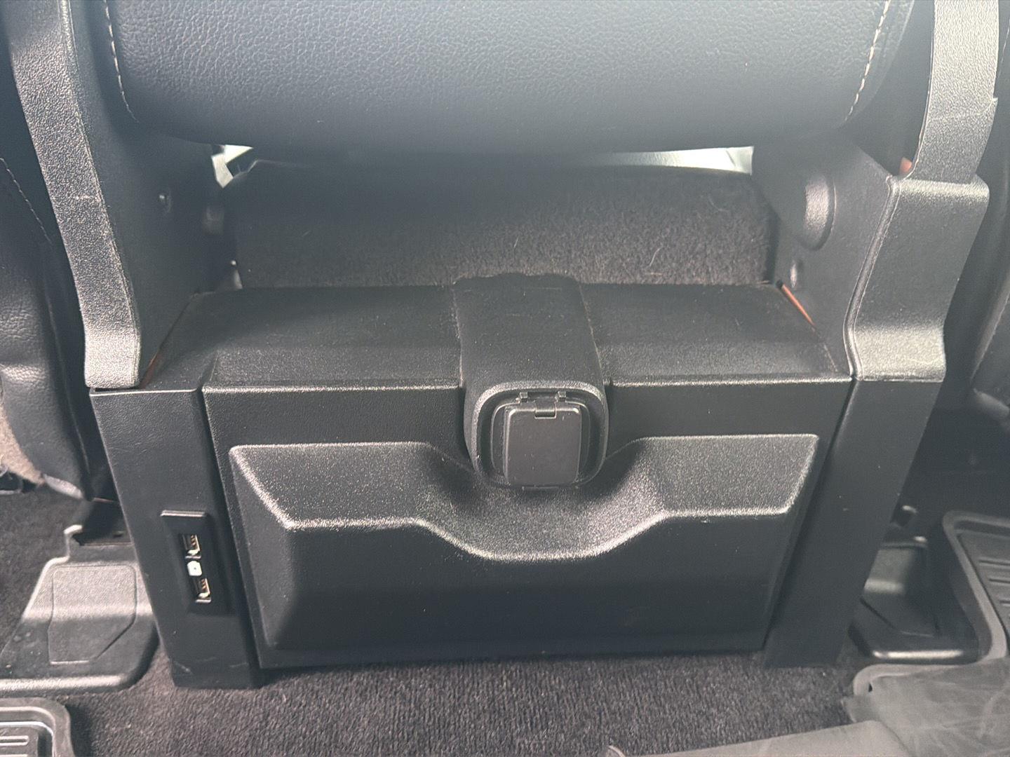 Used 2018 Shadow Black Ford LARIAT image 18