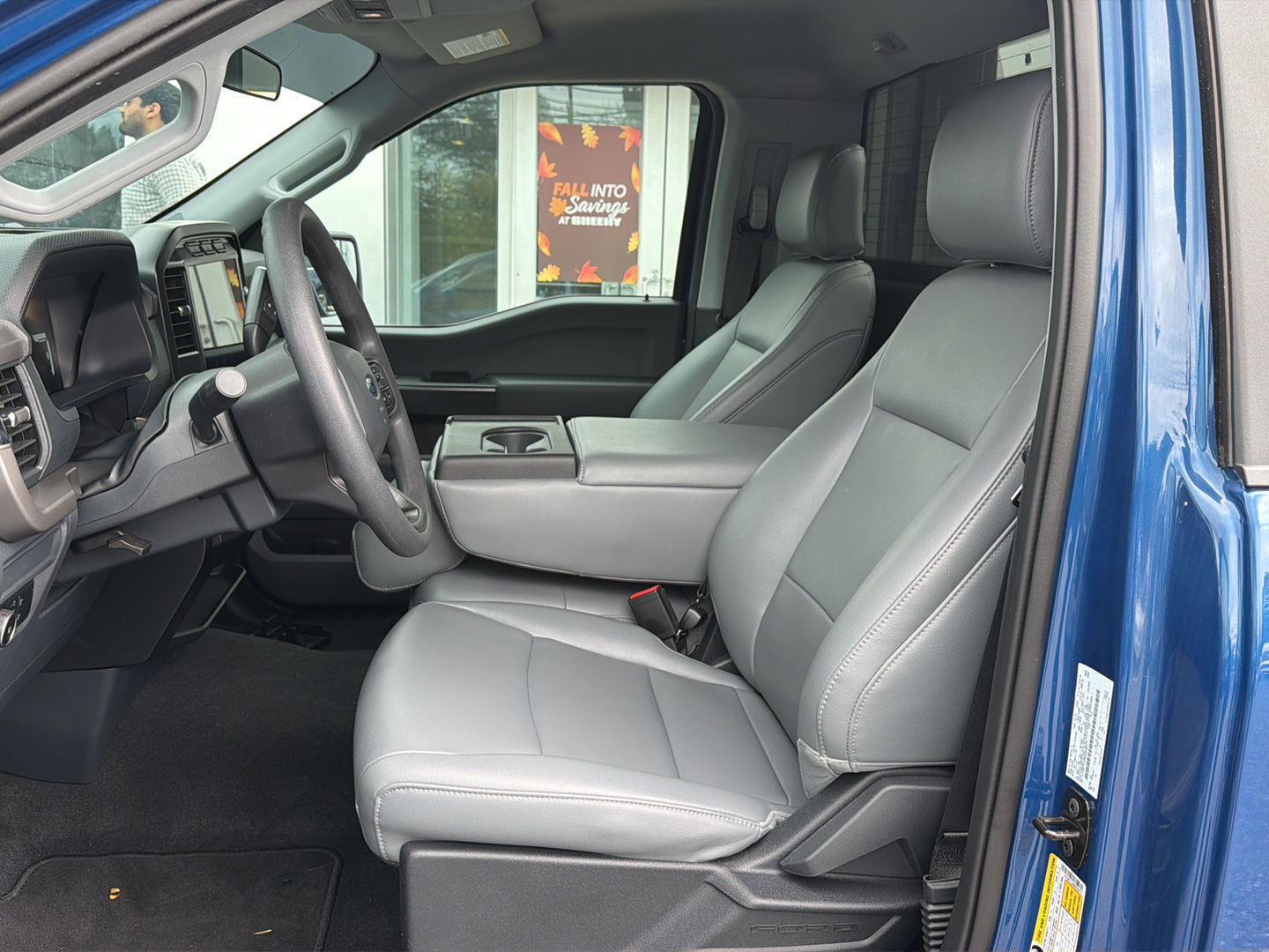 Used 2024 Atlas Blue Metallic Ford XL image 8