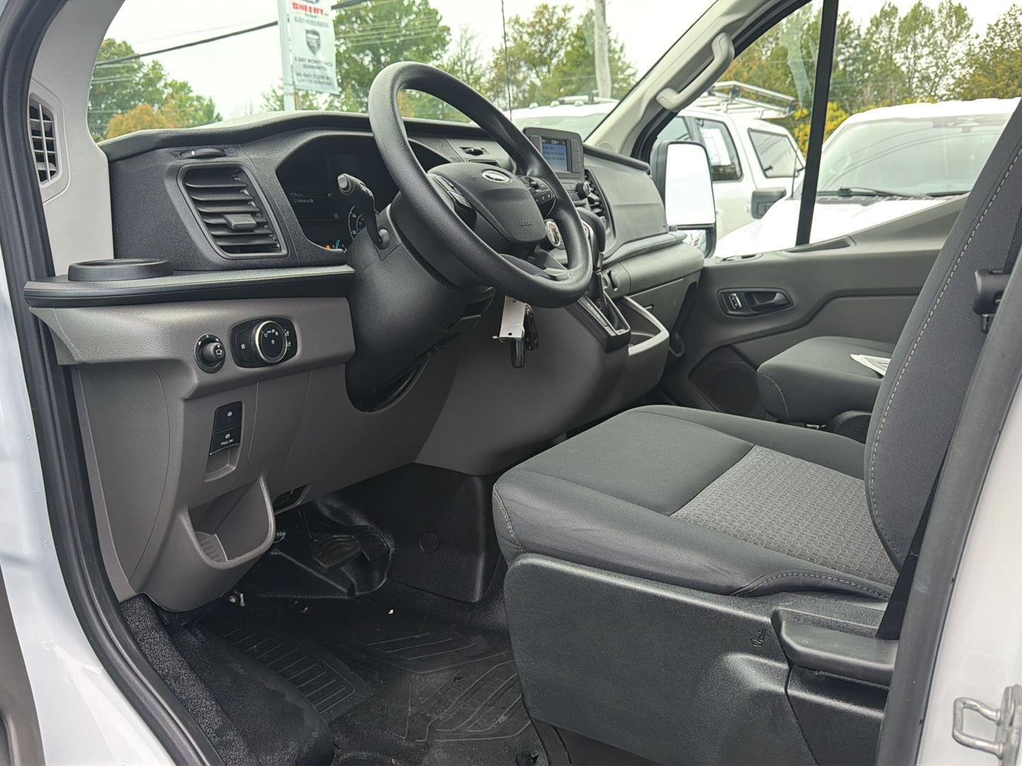 Used 2025  Ford T-250 130