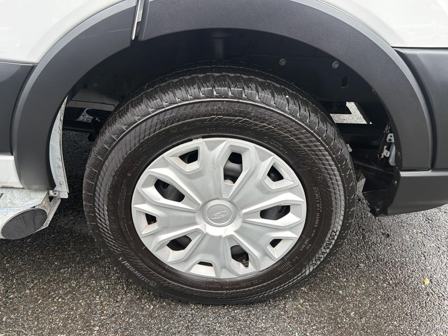Used 2025  Ford T-250 130