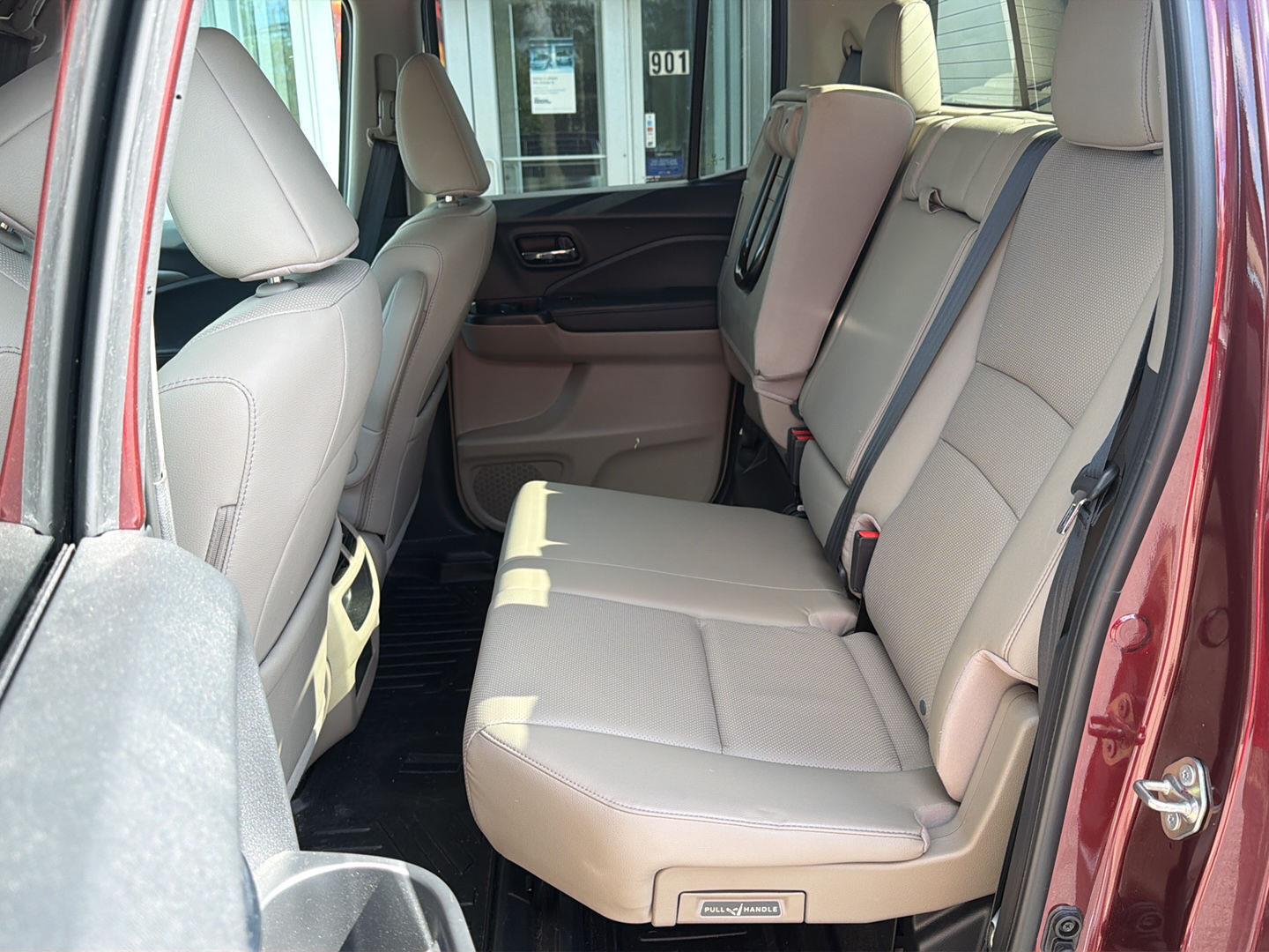 Used 2019 Deep Scarlet Pearl Honda RTL image 7