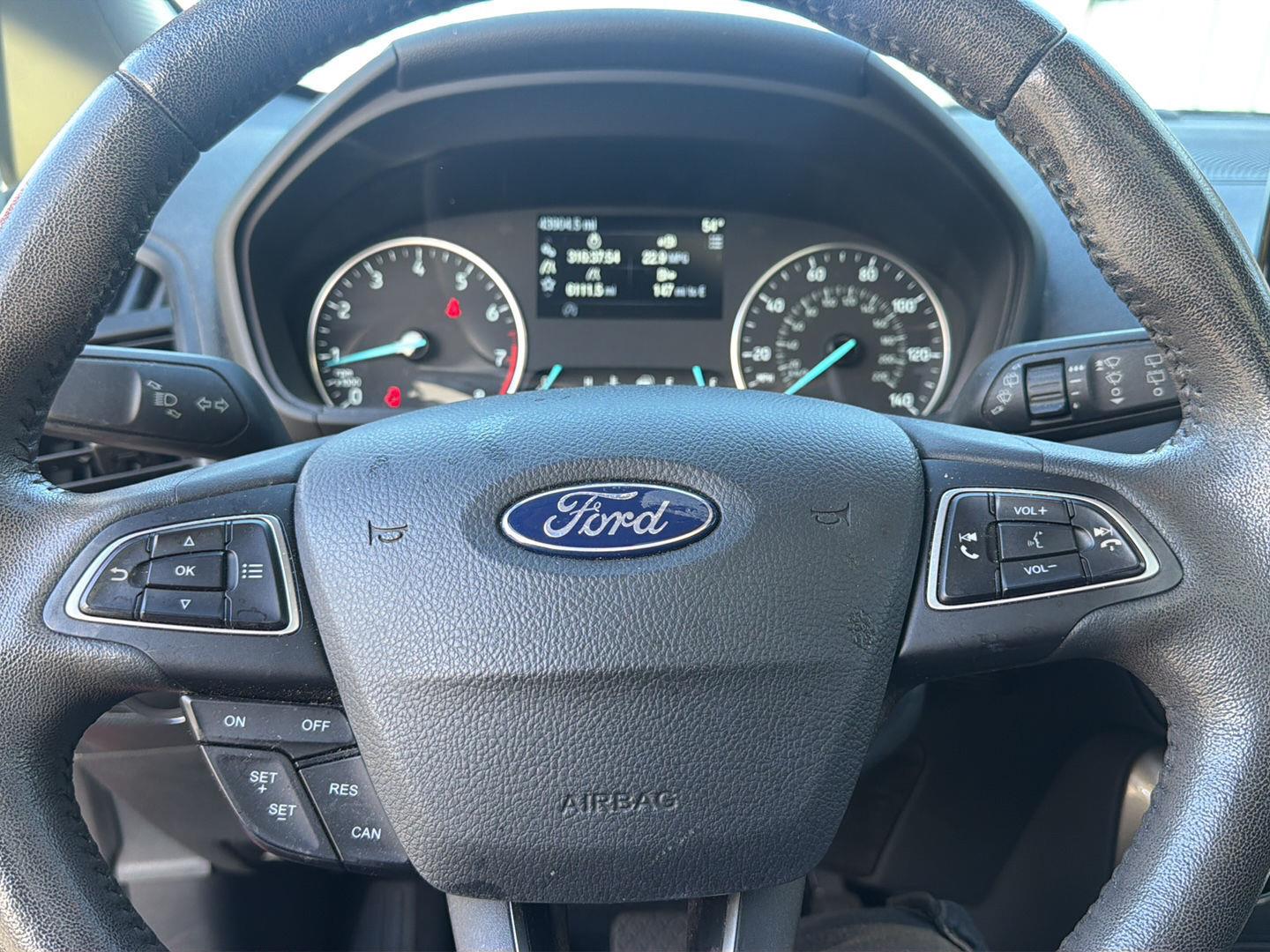 Used 2018 Ruby Red Metallic Tinted Clearcoat Ford SE image 19